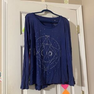 American Eagle Outfitters Navy Graphic Long Sleeve Tee